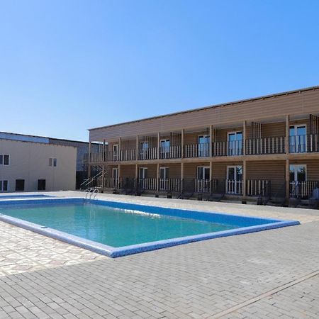 Семейная Зона Отдыха Lafa Hotel Balqash Ngoại thất bức ảnh