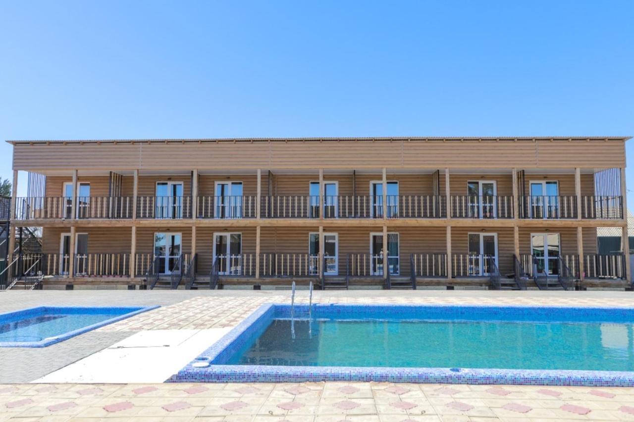 Семейная Зона Отдыха Lafa Hotel Balqash Ngoại thất bức ảnh