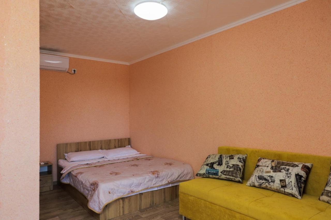 Семейная Зона Отдыха Lafa Hotel Balqash Ngoại thất bức ảnh